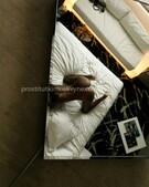 Анкета проститутки Алла - метро Хамовники, возраст - 20